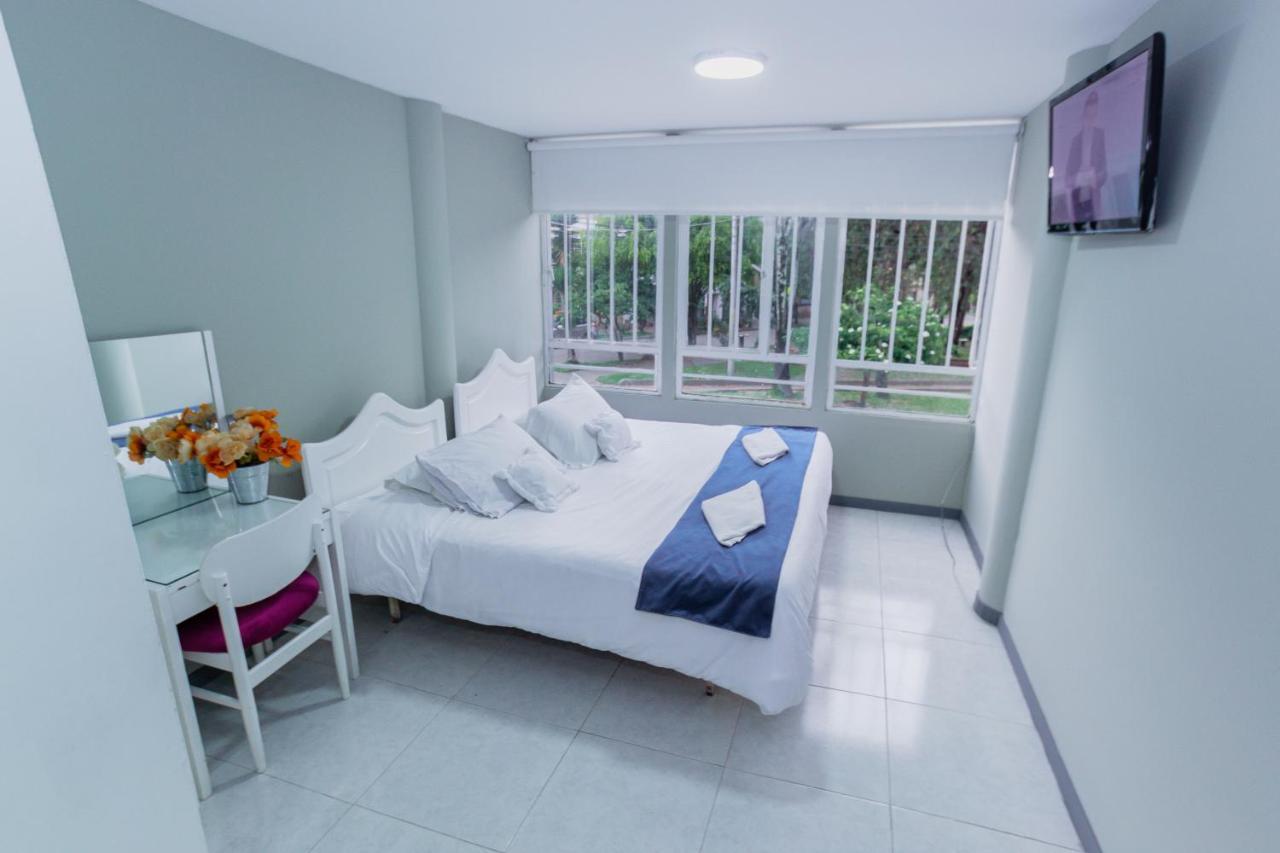 Apartasuites & Hotel Bogota Teusaquillo エクステリア 写真