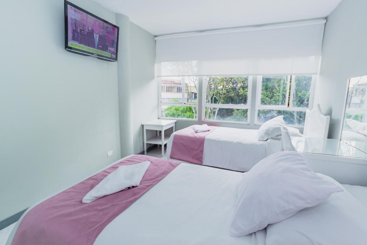 Apartasuites & Hotel Bogota Teusaquillo エクステリア 写真