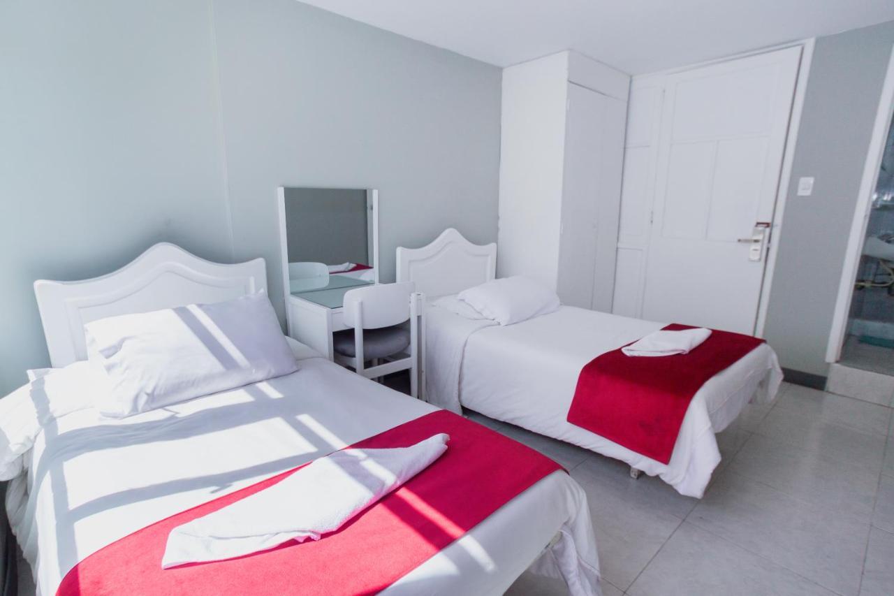 Apartasuites & Hotel Bogota Teusaquillo エクステリア 写真